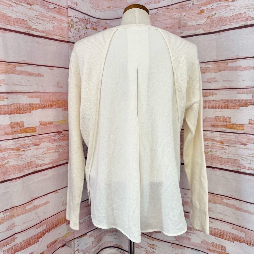 NEW Bass Inverted Pleat Back Sweater - Picture 3 of 6